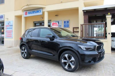 Volvo XC40 B3 automatico Core nuova