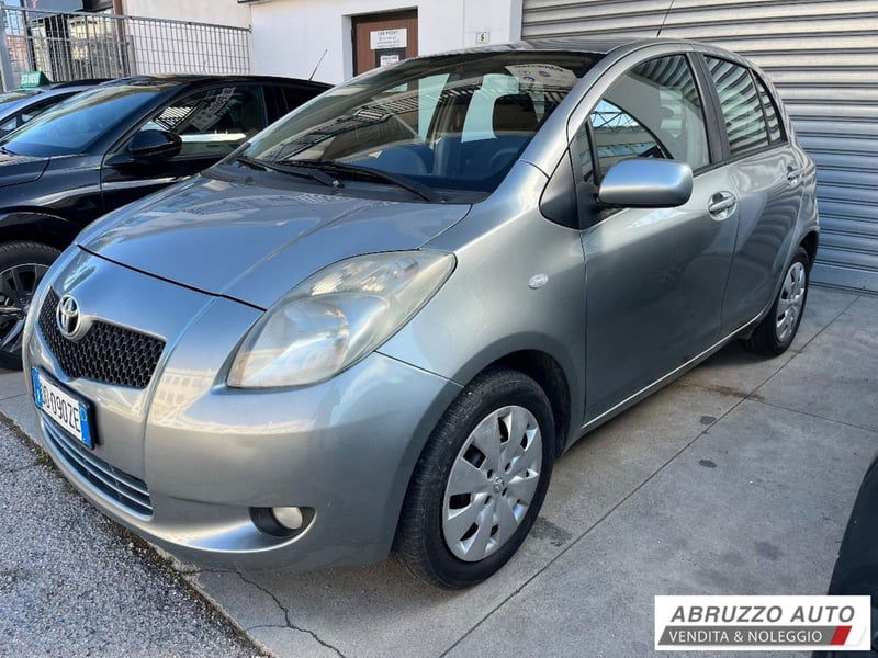 Toyota Yaris 16V cat 5 porte Sol
