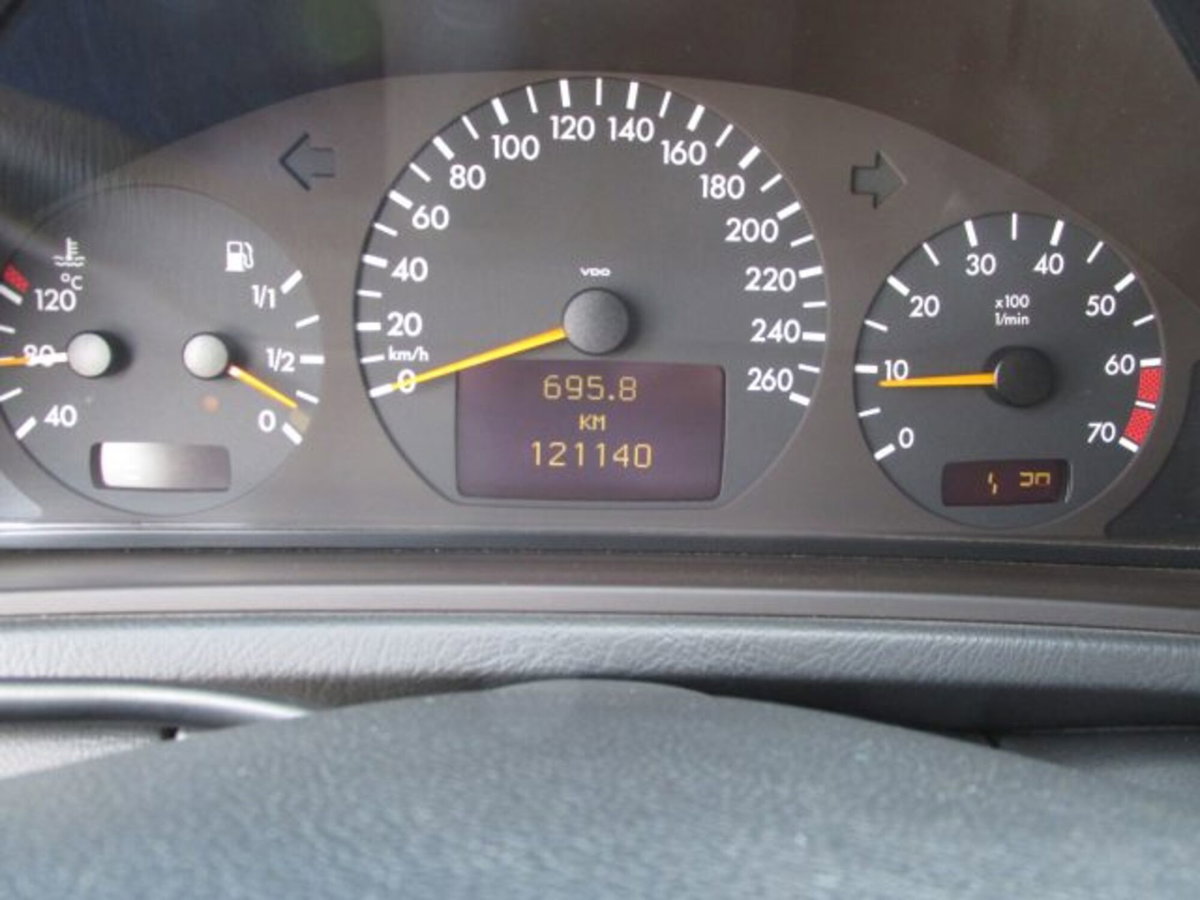 Mercedes-Benz CLK 200 Kompressor cat Cabrio Elegance Evo (16)
