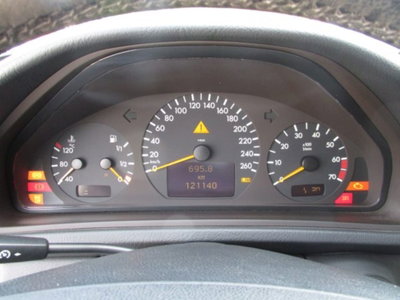 Mercedes-Benz CLK 200 Kompressor cat Cabrio Elegance Evo (17)