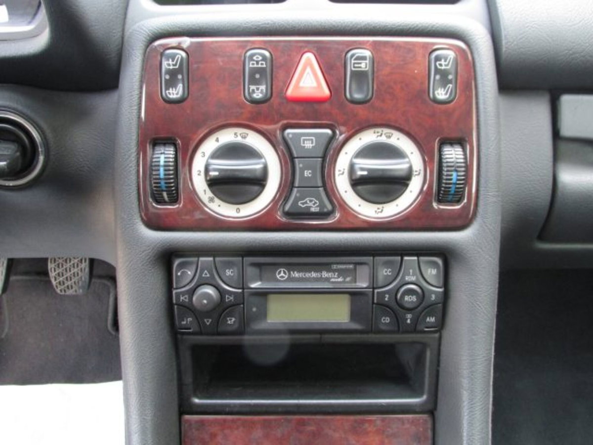Mercedes-Benz CLK 200 Kompressor cat Cabrio Elegance Evo (20)