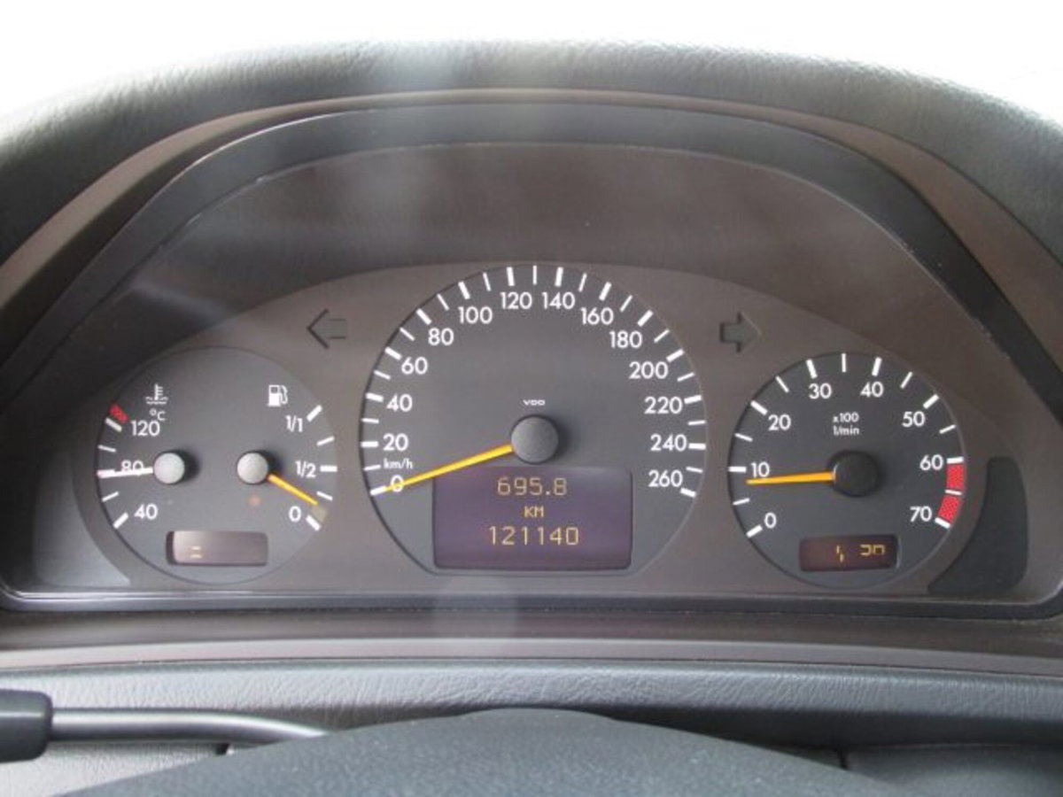 Mercedes-Benz CLK 200 Kompressor cat Cabrio Elegance Evo (9)