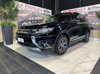 Mitsubishi Outlander 2.2 DI-D 2WD Instyle usata