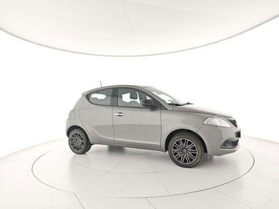 Lancia Ypsilon 1.0 FireFly 5 porte S&S Hybrid Ecochic Gold usata