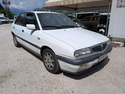 Lancia Delta 1.6 i.e. 16V cat 5 porte LX usata