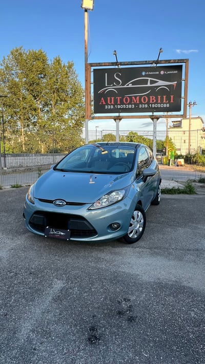 Ford Fiesta 1.4 TDCi 68CV 3 porte Titanium usata