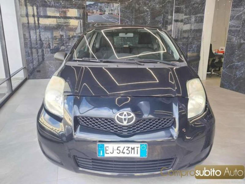 Toyota Yaris 1.0 3 porte Sol
