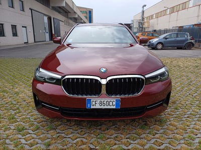 BMW Serie 5 Touring 530d 48V xDrive  Business usata