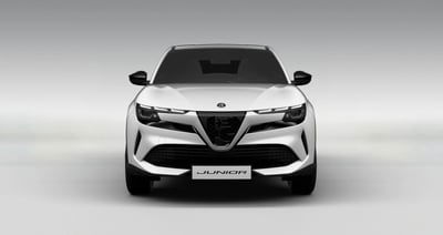 Alfa Romeo Junior elettrica Speciale 156cv nuova