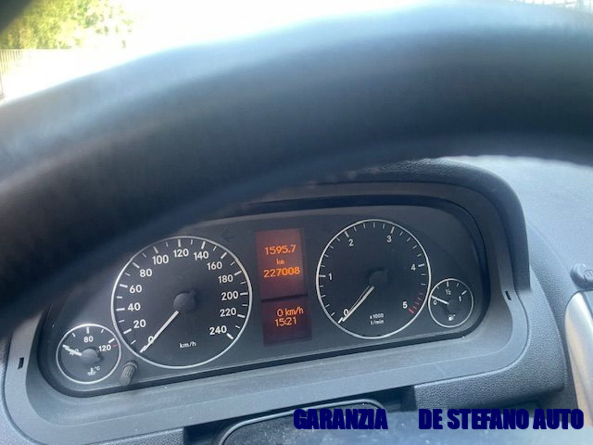 Mercedes-Benz Classe A 180 CDI Avantgarde (6)