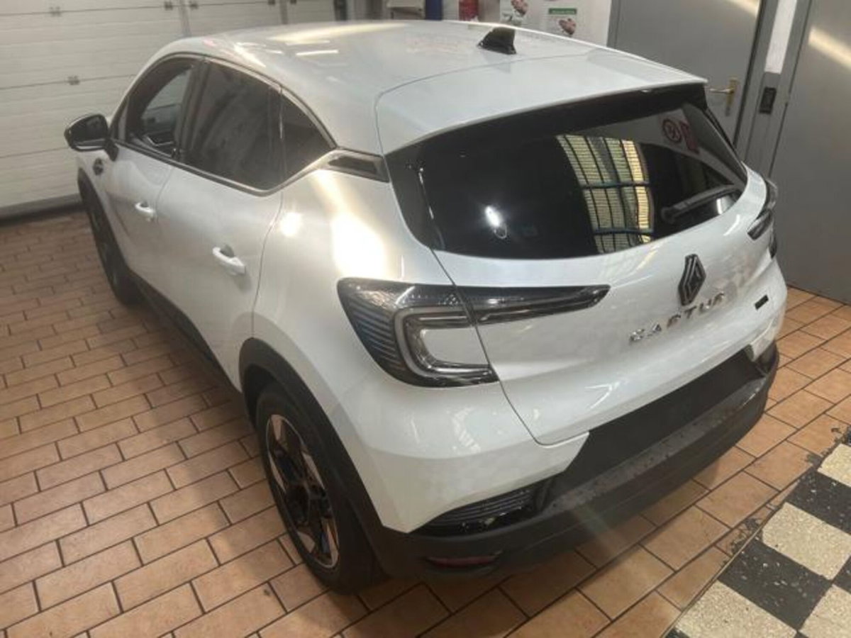 Renault Captur 1.8 full hybrid Techno 160cv auto (2)