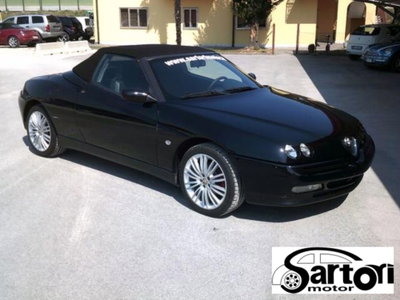 Alfa Romeo Spider 3.0i V6 cat (2)
