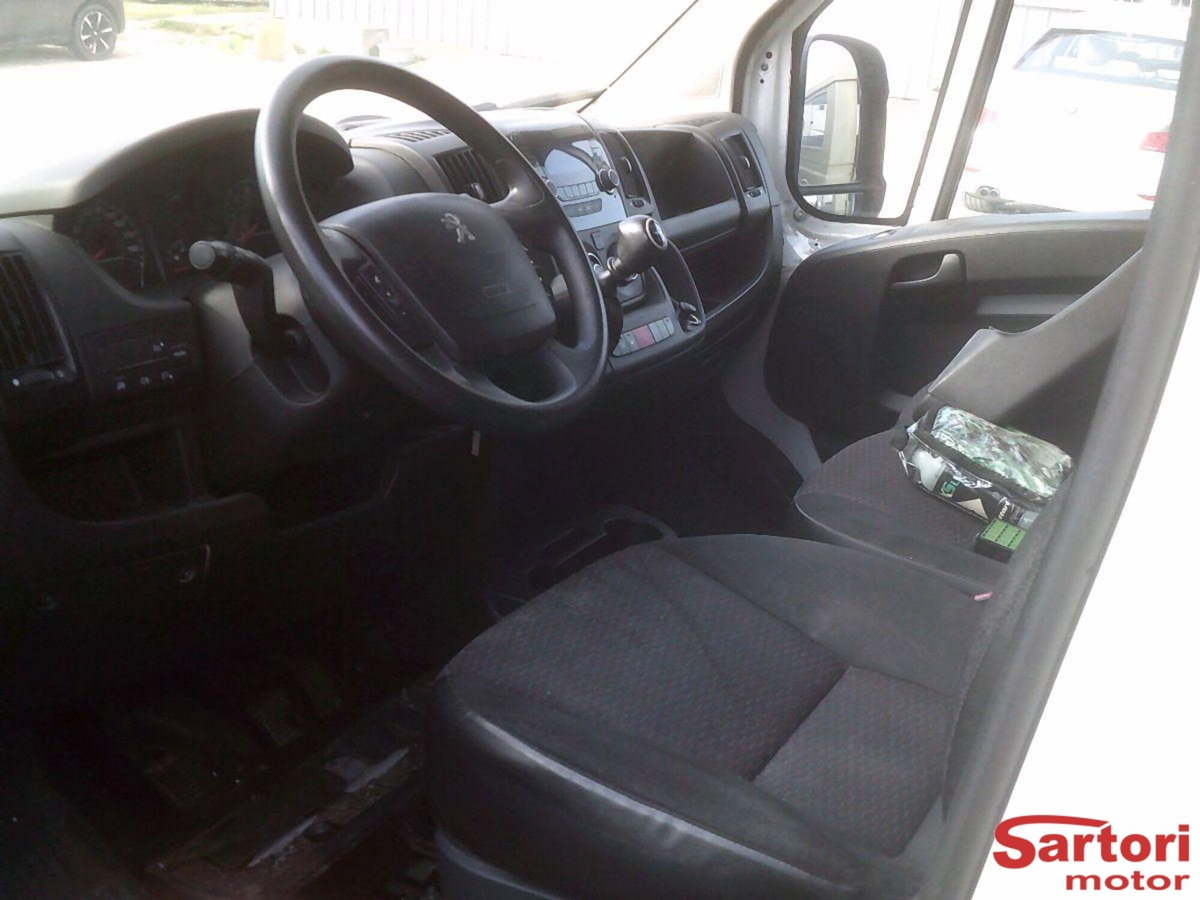 Peugeot Boxer Furgone 333 2.2 HDi/130CV FAP PM-TM Combi Comfort (2)