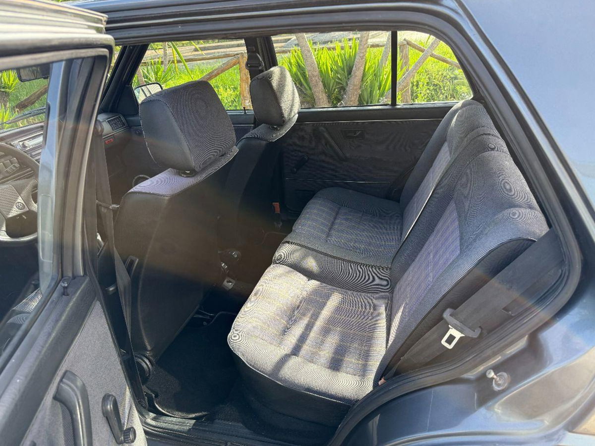 Volkswagen Golf 1800 16V 5 porte GTI (11)