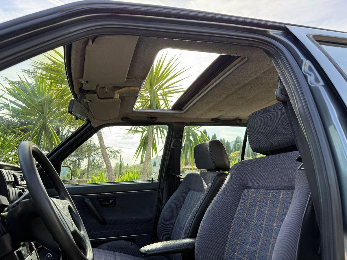 Volkswagen Golf 1800 16V 5 porte GTI (19)