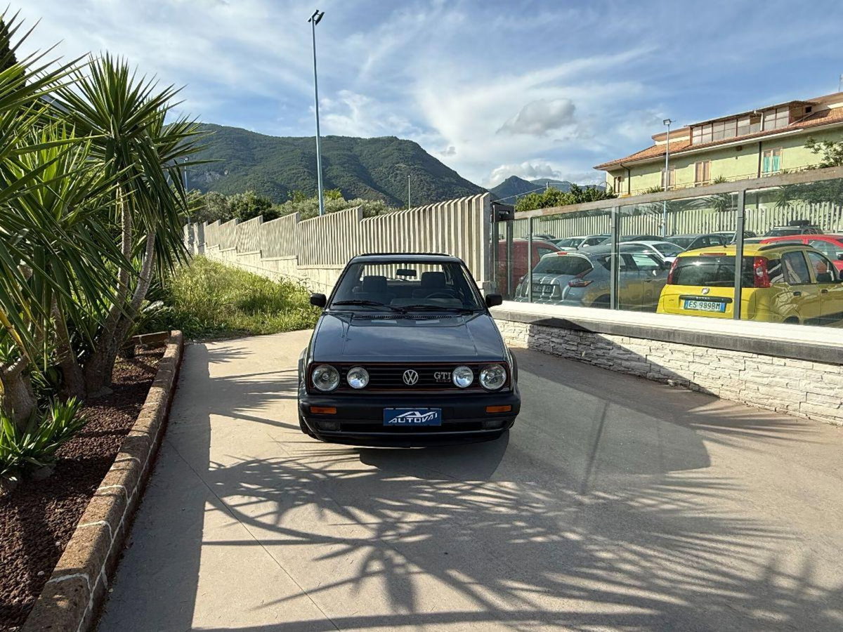Volkswagen Golf 1800 16V 5 porte GTI (2)