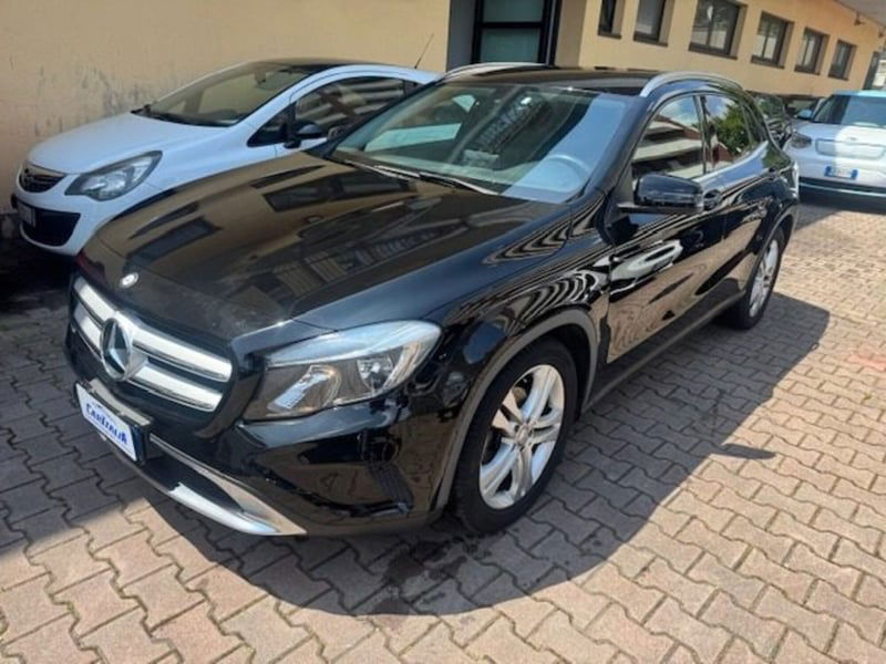 Mercedes-Benz GLA SUV 200 d Automatic Premium