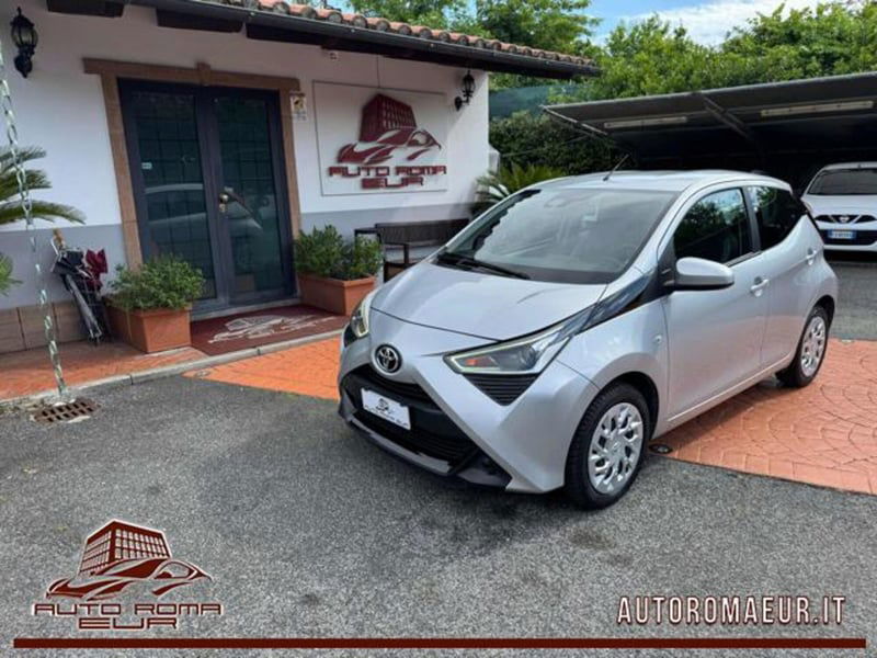 Toyota Aygo Connect 1.0 VVT-i 72 CV 5 porte x-cool