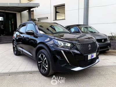 Peugeot 2008 1.2 puretech Allure s&s 100cv usata