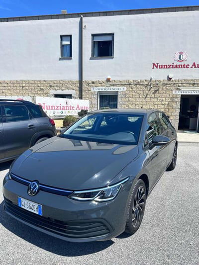 Volkswagen Golf 1.0 TSI EVO Life usata
