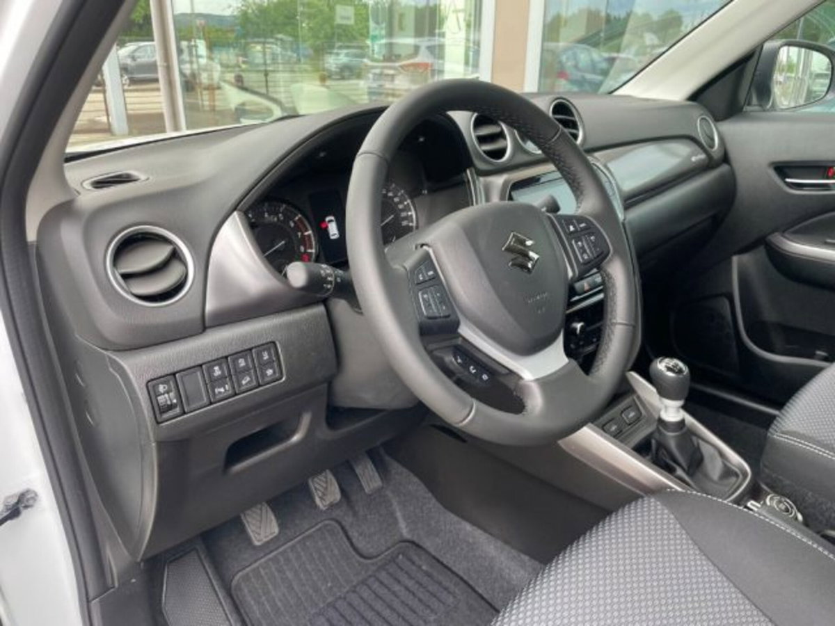 Suzuki Vitara 1.4 Hybrid 4WD AllGrip Easy Cool (3)