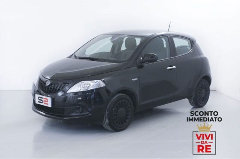 Lancia Ypsilon 1.0 FireFly 5 porte S&S Hybrid Ecochic Silver