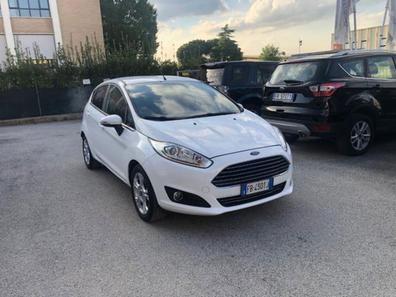 Ford Fiesta 1.5 TDCi 75CV 5 porte Titanium