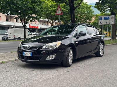 Opel Astra 1.4 100CV 5 porte Cosmo usata
