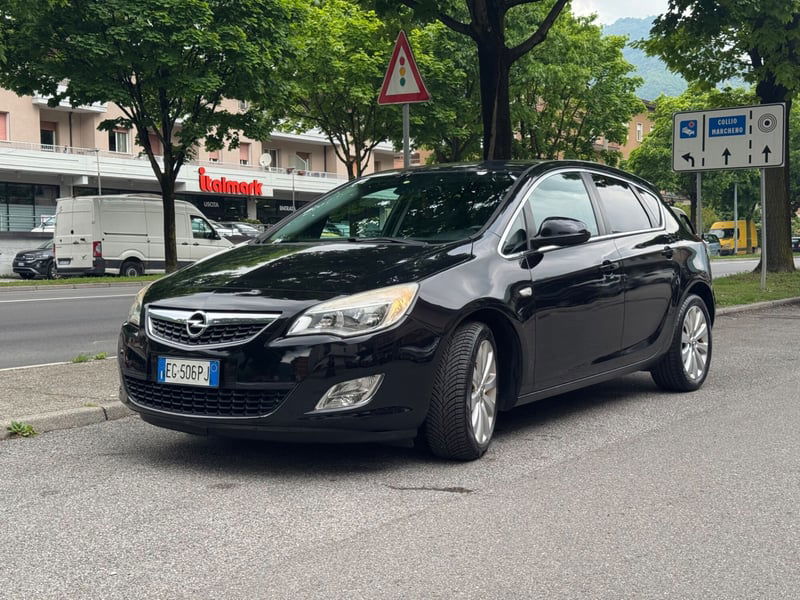 Opel Astra 1.4 100CV 5 porte Cosmo