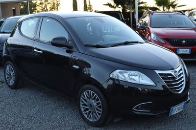 Lancia Ypsilon 1.2 69 CV 5 porte Platinum usata