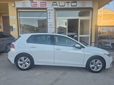 Volkswagen Golf 2.0 TDI SCR Life usata