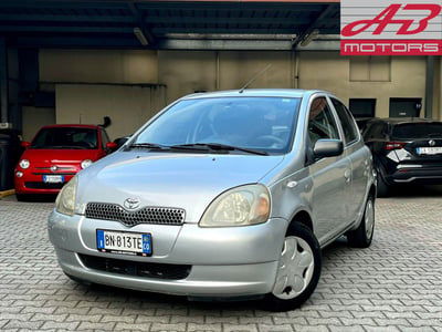 Toyota Yaris 16V cat 5 porte Sol usata