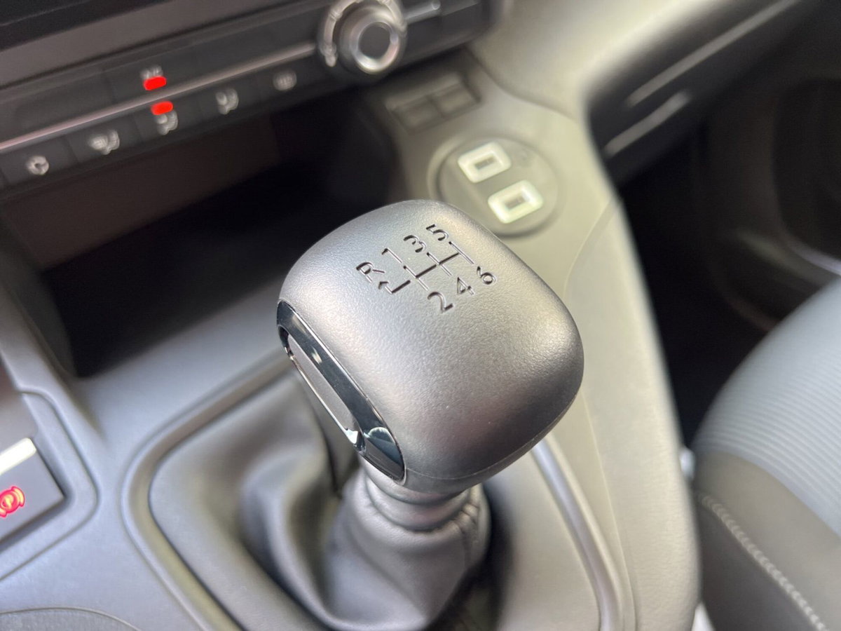 Fiat Doblò combi N1 1.5 diesel 130cv auto (14)