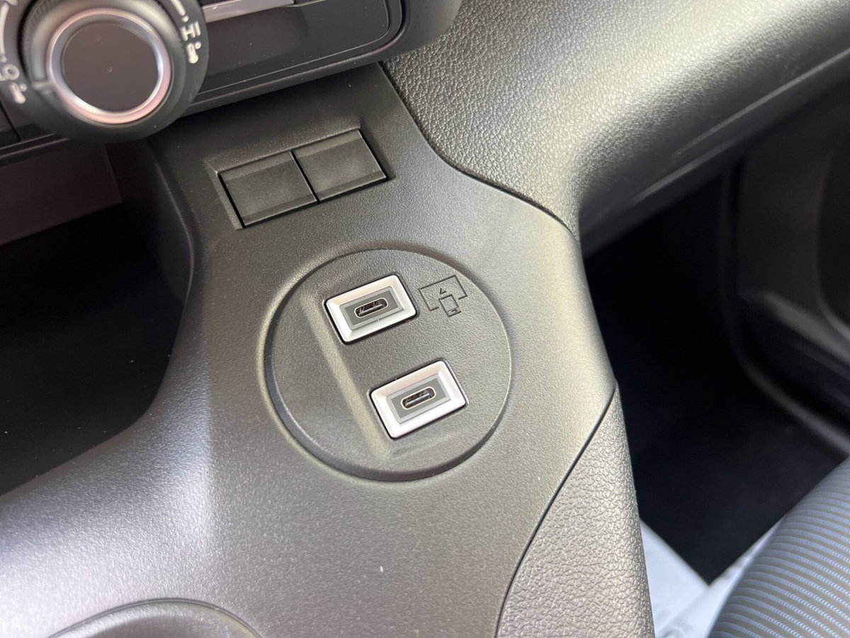 Fiat Doblò combi N1 1.5 diesel 130cv auto (16)