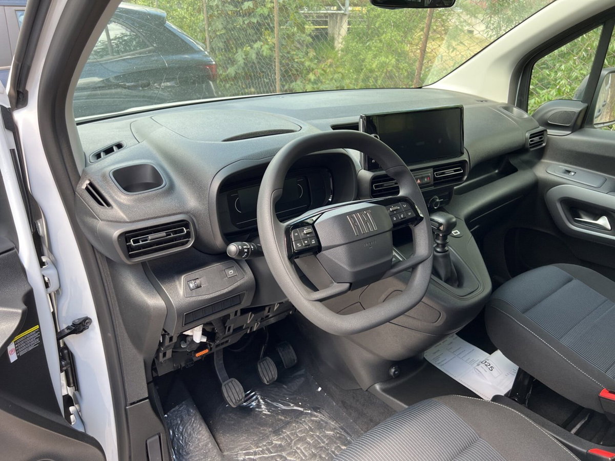 Fiat Doblò combi N1 1.5 diesel 130cv auto (18)