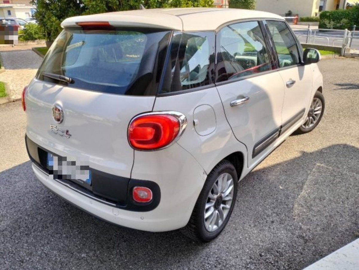 Fiat 500L Living 1.3 Multijet 95 CV Dualogic Pop Star (3)
