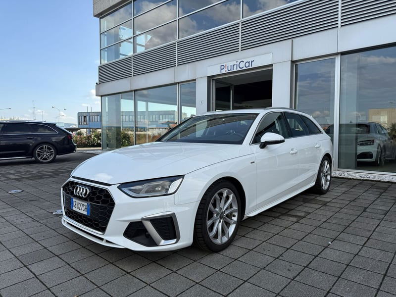 Audi A4 Avant 45 TFSI quattro S tronic S line edition