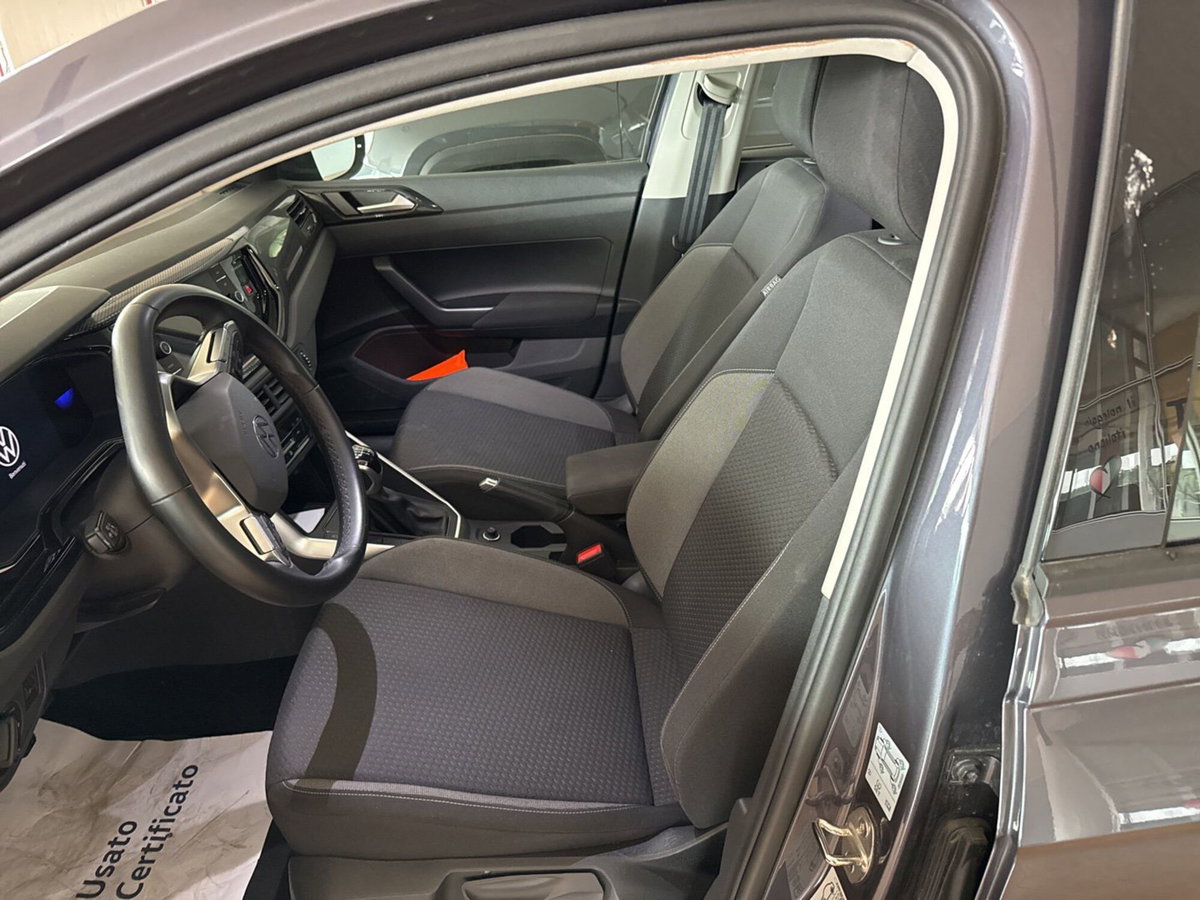 Volkswagen Taigo 1.0 TSI 110 CV Life (8)
