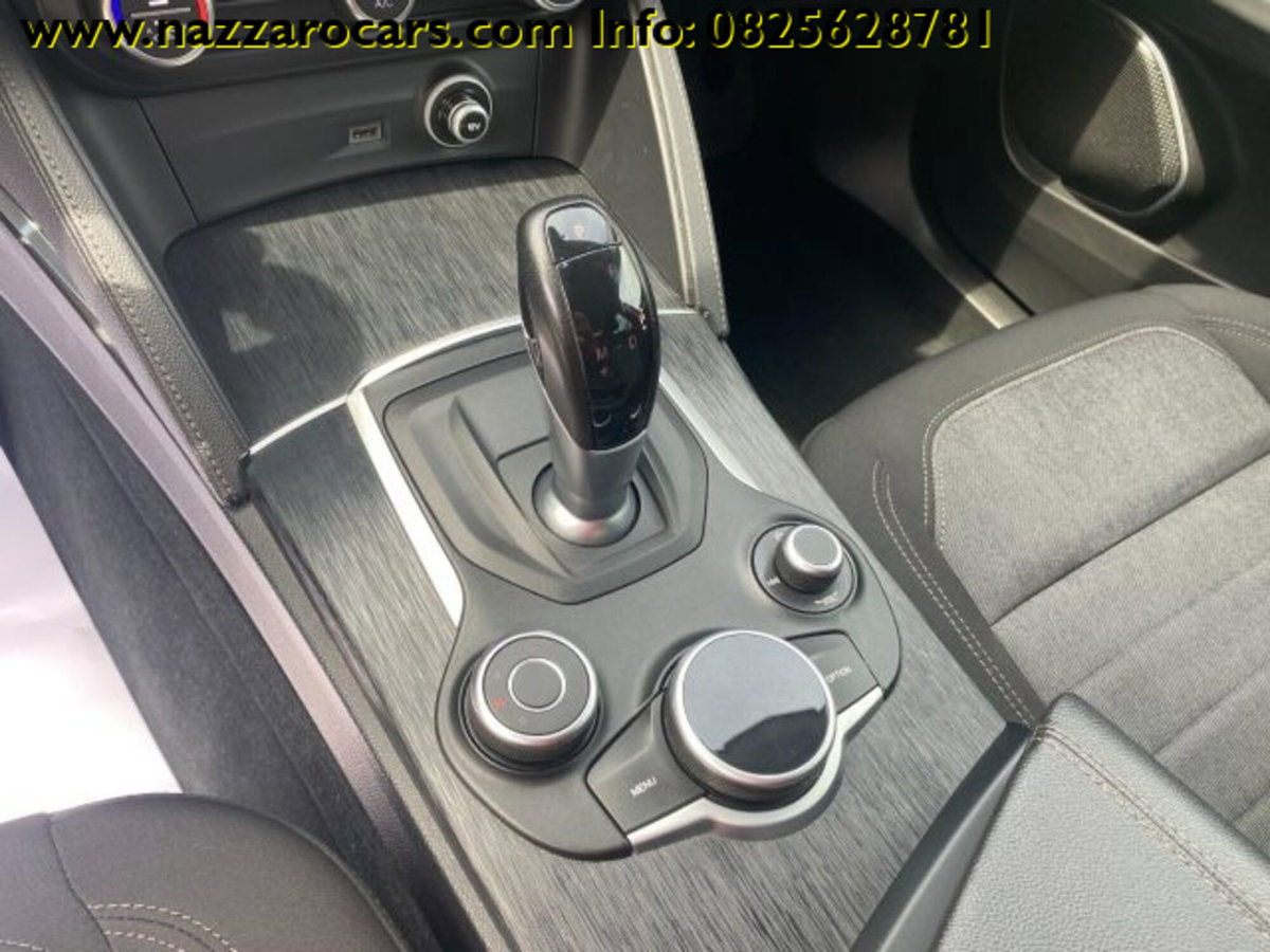 Alfa Romeo Stelvio Stelvio 2.2 Turbodiesel 190 CV AT8 Q4 Super Business (15)