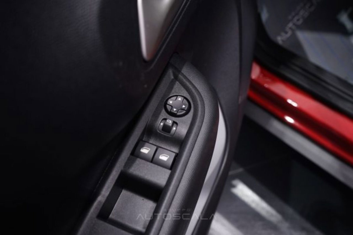 Citroen C3 1.2 puretech turbo You 100cv s&s (10)
