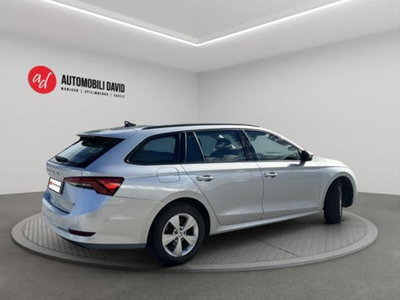Skoda Octavia Station Wagon 2.0 TDI EVO SCR DSG Wagon Executive (4)