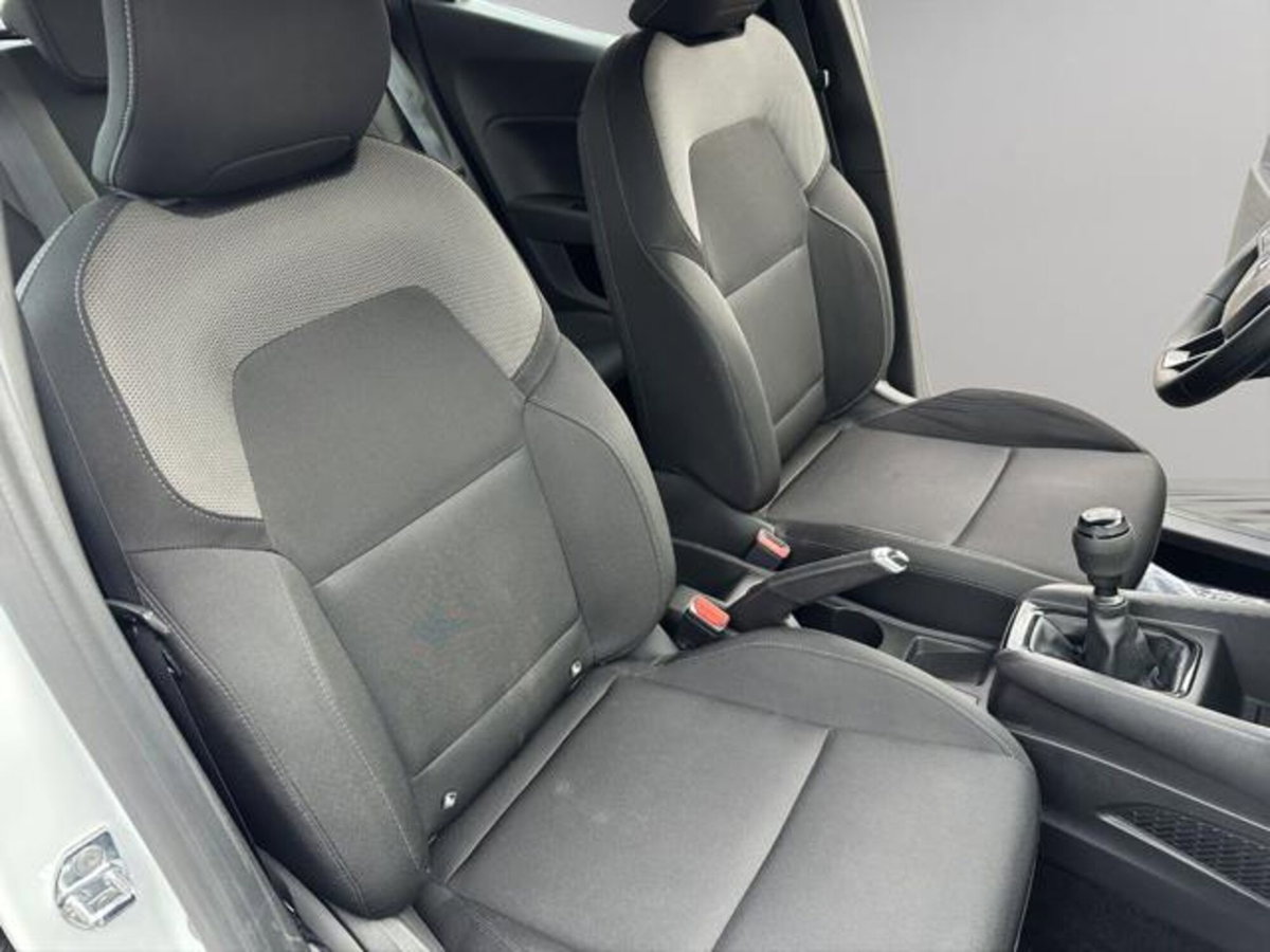 Renault Clio TCe 90 CV 5 porte Life (13)