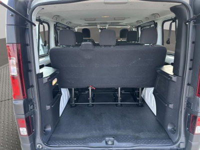 Nissan Primastar 2.0 dCi 110CV PC-TN Bus (12)