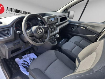 Nissan Primastar 2.0 dCi 110CV PC-TN Bus (6)