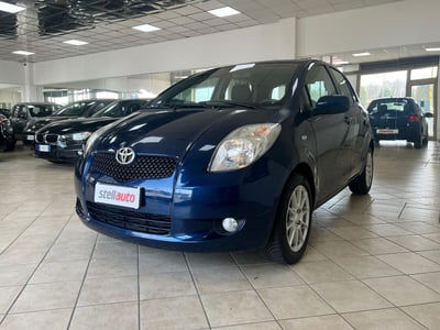 Toyota Yaris 1.3 5 porte Sol usata