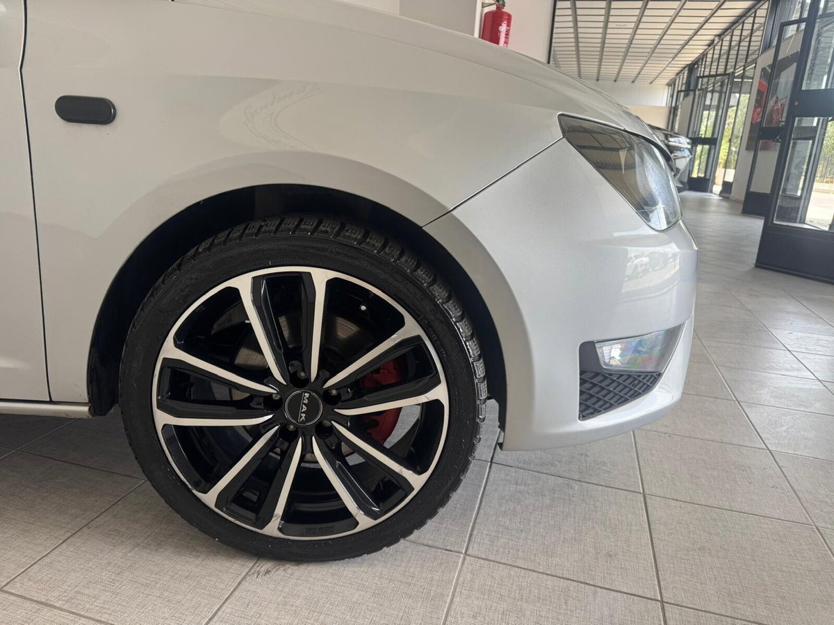 SEAT Ibiza 1.6 TDI 105 CV CR 5 porte FR (5)