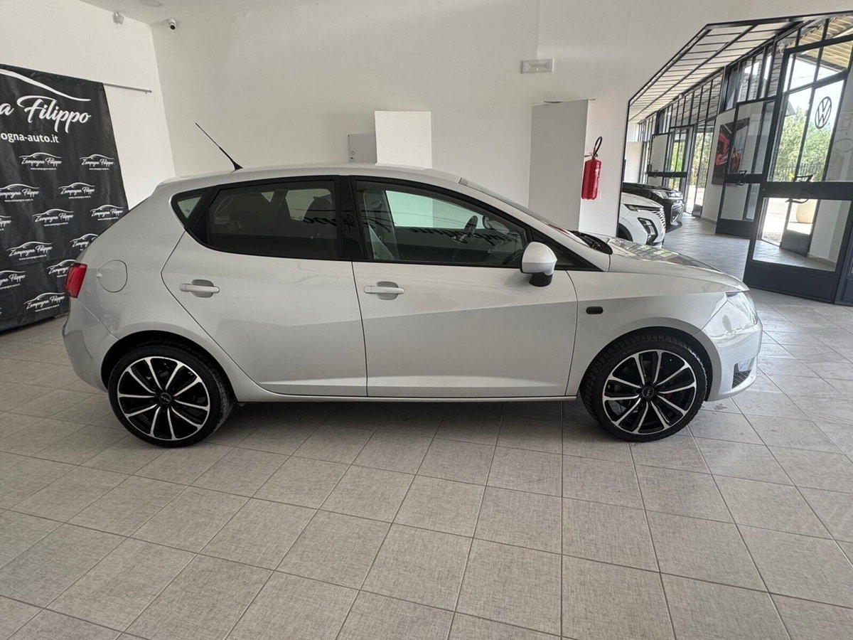 SEAT Ibiza 1.6 TDI 105 CV CR 5 porte FR (6)