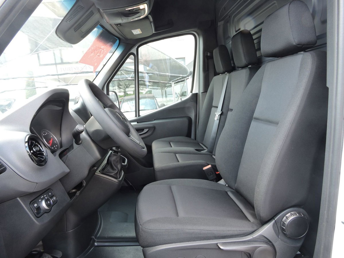 Mercedes-Benz Sprinter F37/35 319 CDI RWD TA Furgone (10)