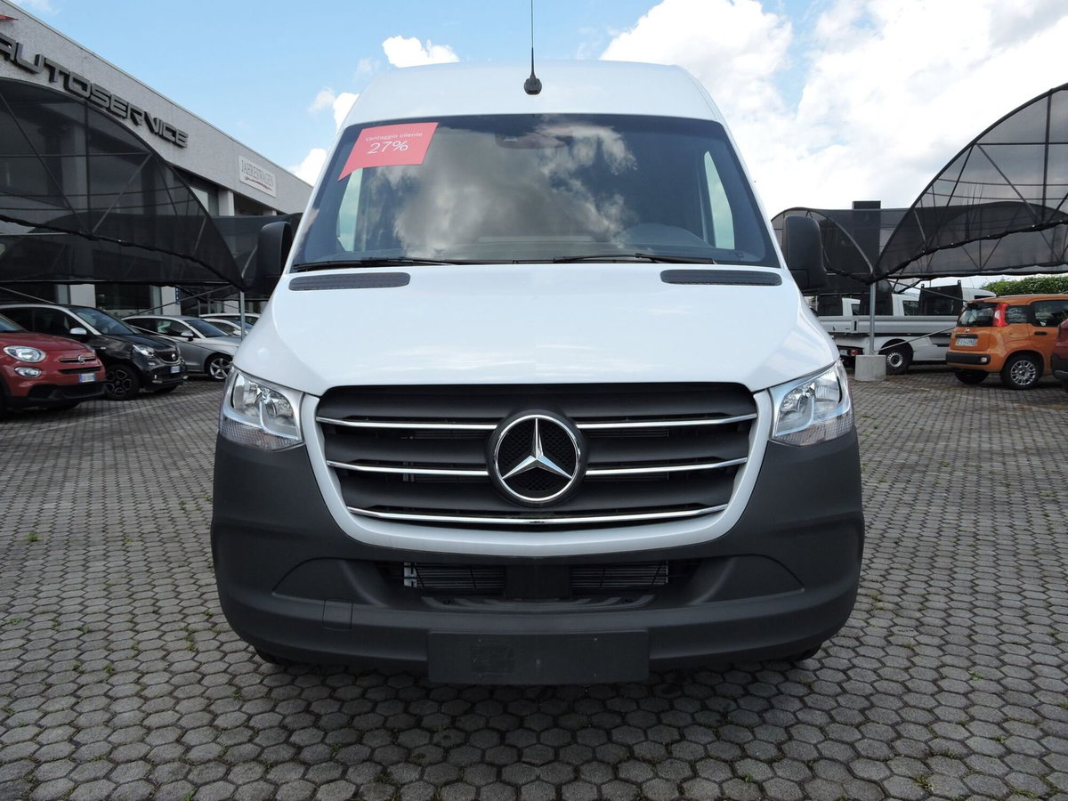 Mercedes-Benz Sprinter F37/35 319 CDI RWD TA Furgone (2)