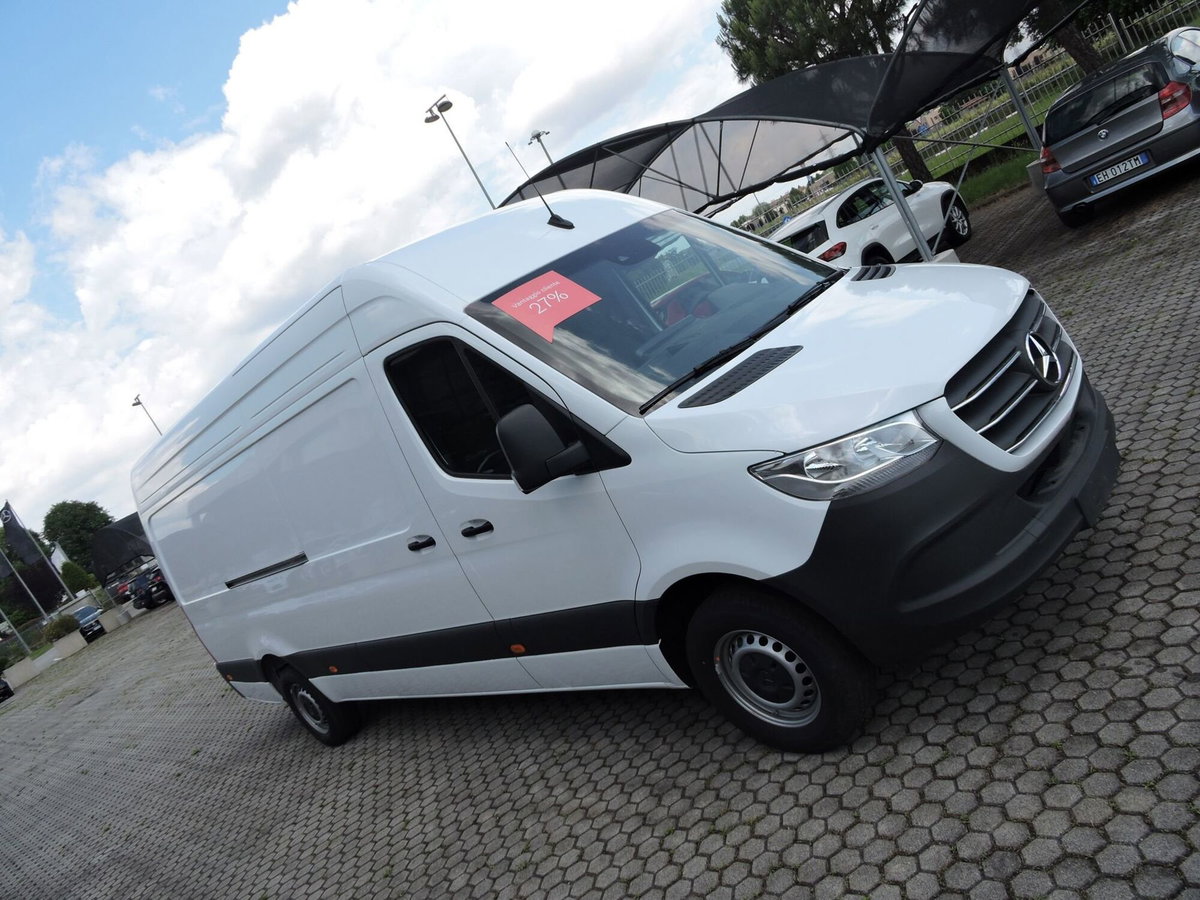 Mercedes-Benz Sprinter F37/35 319 CDI RWD TA Furgone (3)